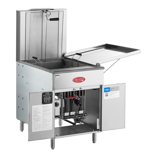 Avantco FBF1824LP Gas 110-125 lb. Flat Bottom Funnel Cake / Donut Fryer - 90,000 BTU