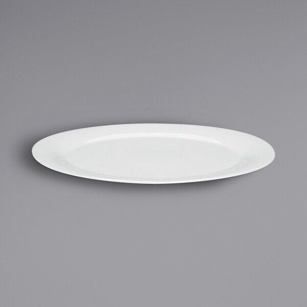 A white oval Tafelstern porcelain platter.