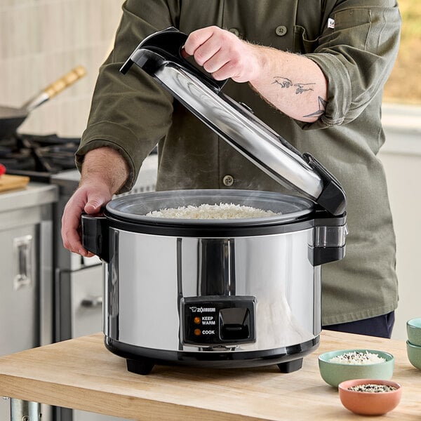 Zojirushi NYC-36 40 Cup (20 Cup Raw) Electric Rice Cooker / Warmer - 120V, 1300W