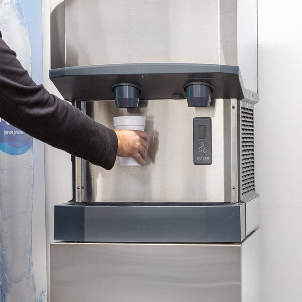 Scotsman Ice Dispenser