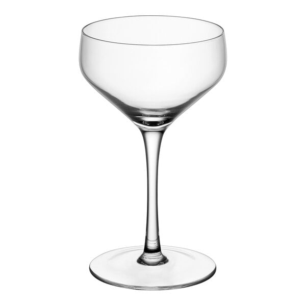 An Acopa Silhouette clear wine glass with a stem.