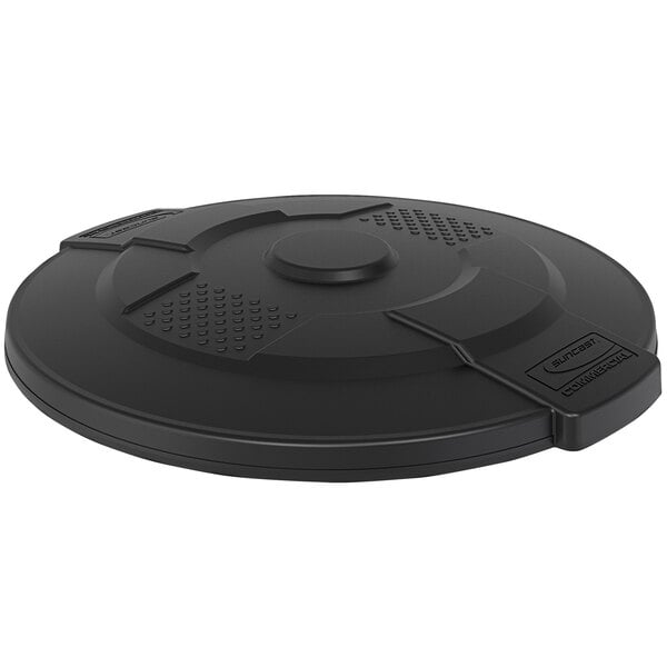 A black circular Suncast trash can lid.