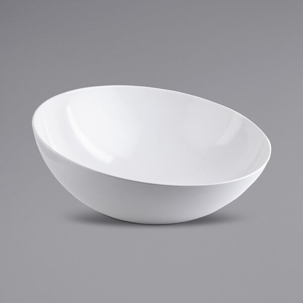 A white Tablecraft Sierra Grande melamine serving bowl.