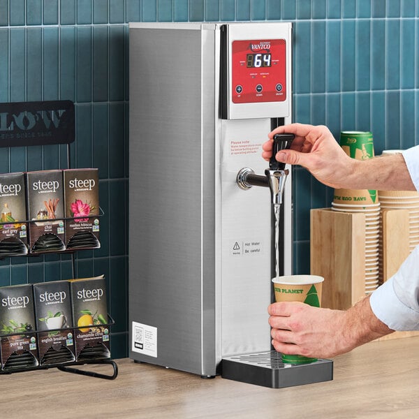 Avantco HWDD2 2 Gallon Hot Water Dispenser with Digital Controls - 120V, 1800W