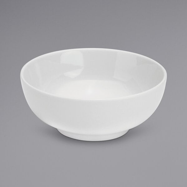 A Oneida Tundra warm white china cereal bowl.