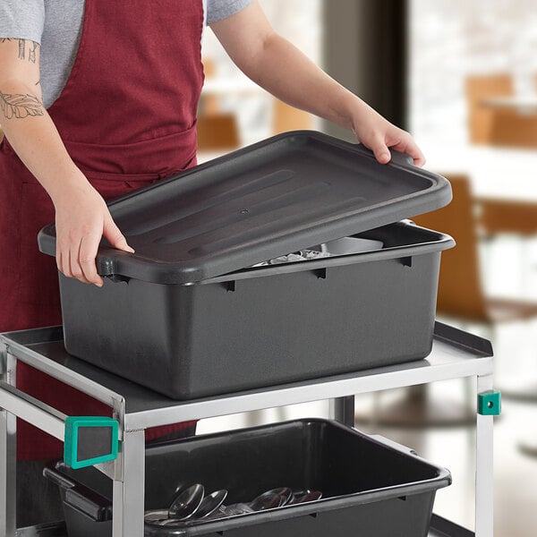 Choice 20" x 15" x 7" Black Polypropylene Bus Tub with Cover