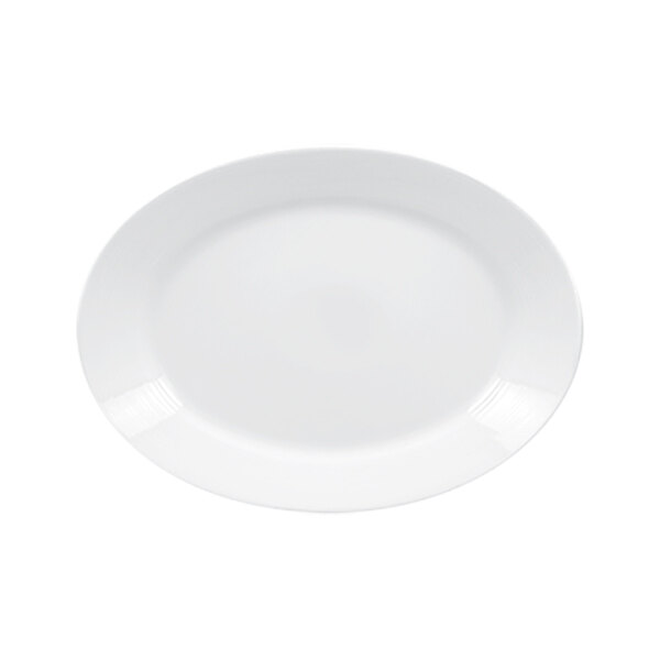 A white, wide rim oval deep plate.