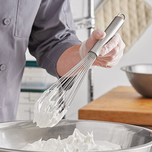 8 Types of Whisks & How To Use Them - WebstaurantStore