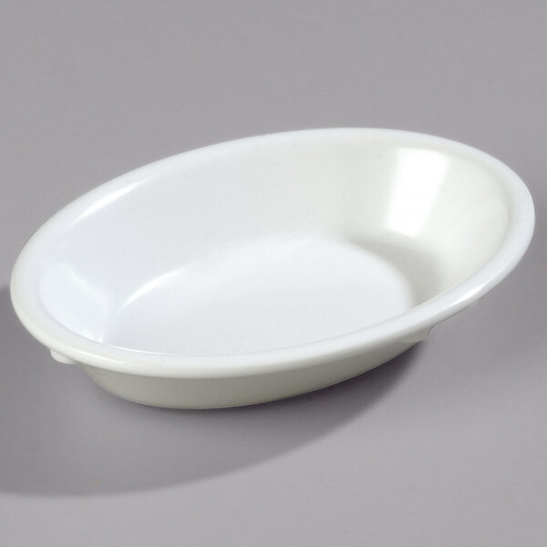 Carlisle 4353302 Dallas Ware 6.5 oz. White Oval Fruit Bowl - 48/Case Carlisle 4353302 Dallas Ware 6.5 oz. White Oval Fruit Bowl - 48/Case