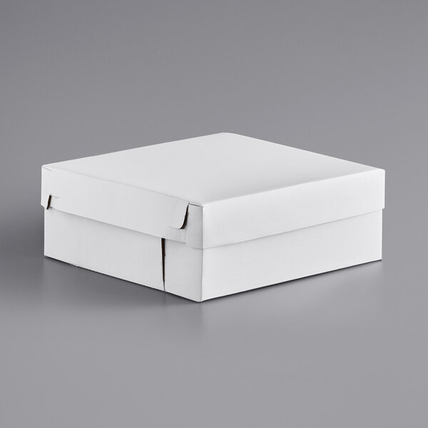 A white corrugated bakery box with a lid.