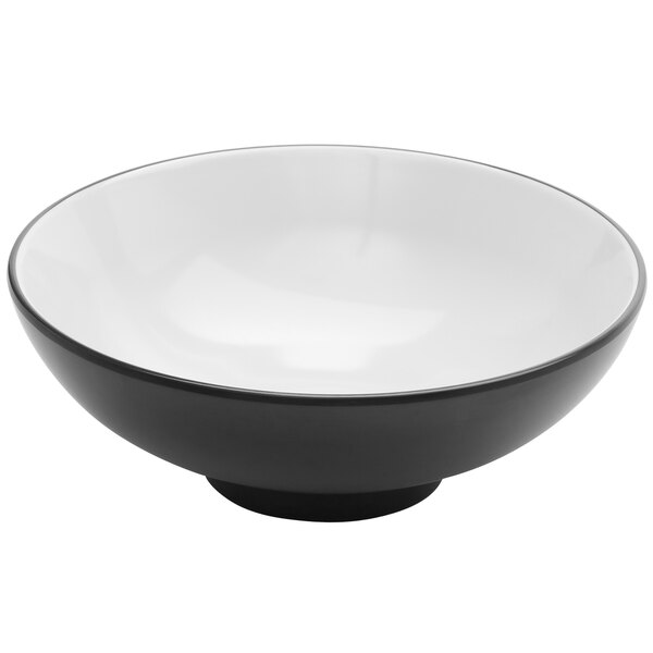 A white bowl with a black rim.