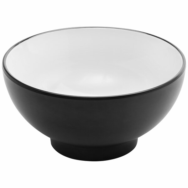 A black bowl with a white rim.