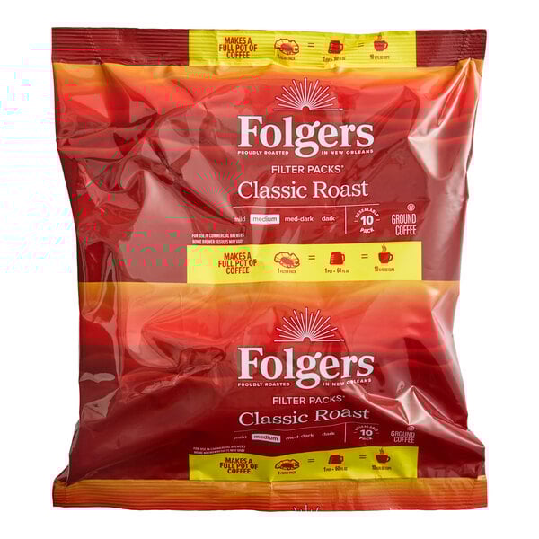 A package of Folgers Classic Roast coffee filter packs.