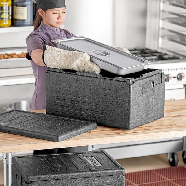 CaterGator Black Top Loading Insulated Food Pan Carrier with Vigor