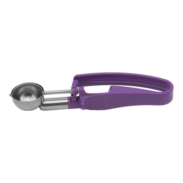 Vollrath 47400 Jacob's Pride® #40 Purple Squeeze Handle Disher - 0.72 oz.