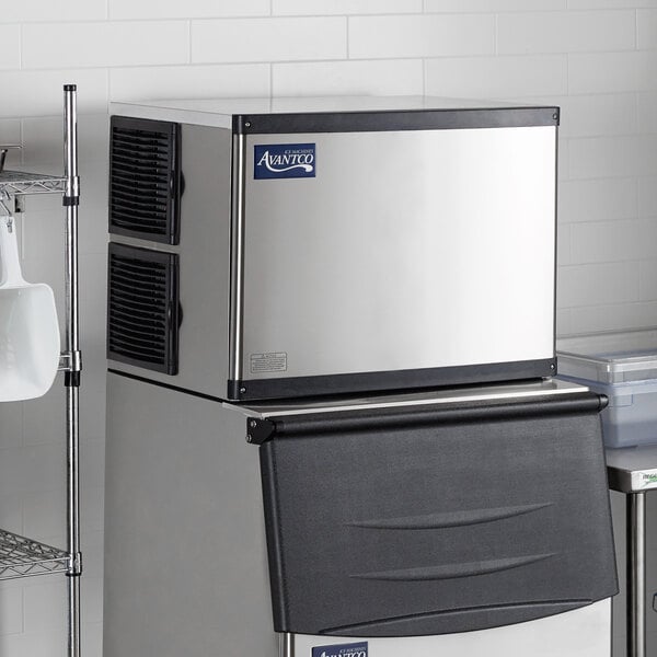 An Avantco air cooled ice machine with a stainless steel top.