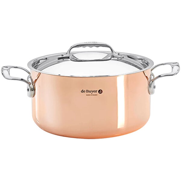 A de Buyer Prima Matera copper sauce pot with a lid