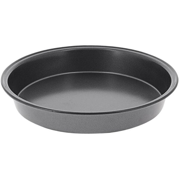 A black round de Buyer cake pan.