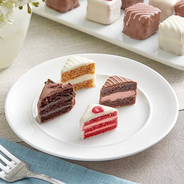 Assorted Cake 😋😋😋 8 flavours... - AroHi Cake N Food Corner | Facebook