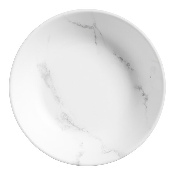 A white marble bowl with a white rim.
