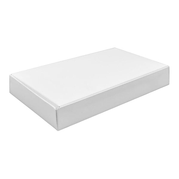 A 1/2 lb. white candy box.