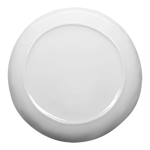 An Elite Global Solutions Maya cream melamine plate with a white circle.