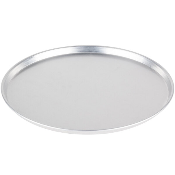 An American Metalcraft silver aluminum round pizza pan.
