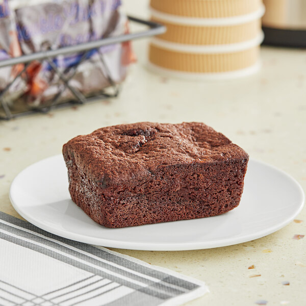 Ne-Mo's Bakery double chocolate cake bread on a plate.