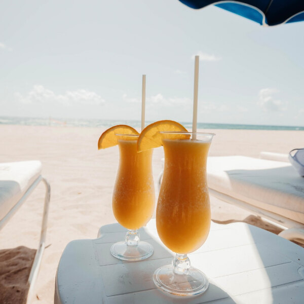 StrawFish 10 1/4" Natural Unwrapped Giant Straw - 5,000/Case