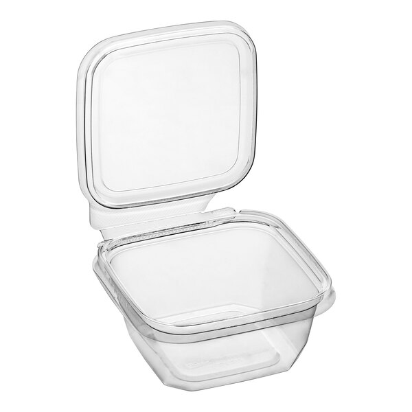 An Inline Plastics clear plastic container with a flat lid.