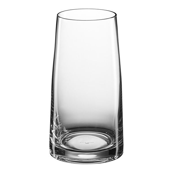 A Della Luce Dion beverage glass on a white background.