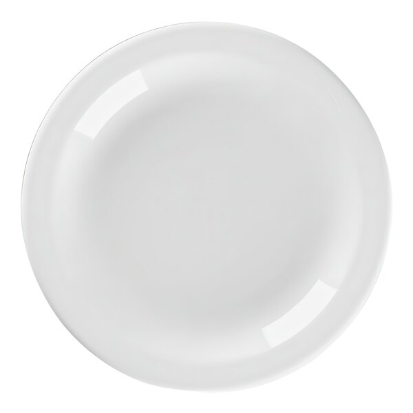 A RAK Youngstown ivory narrow rim porcelain plate with a white background