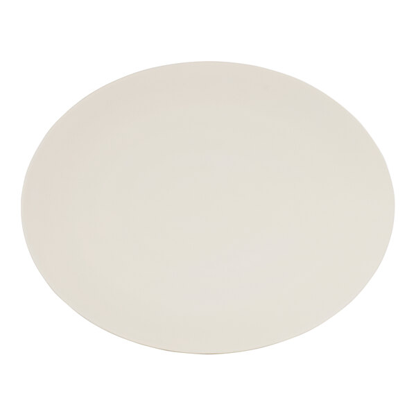 A Cal-Mil ivory melamine oval platter with round edges.
