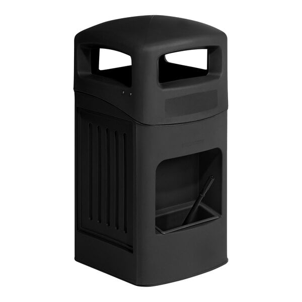 A black MasonWays Rhino windshiled service center with a lid.