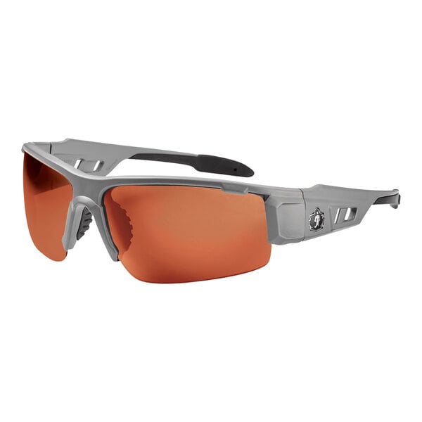 Ergodyne Skullerz DAGR Safety Glasses with Matte Gray Frame and Polarized Copper Lenses. A close up of the glasses with a matte gray frame and orange mirrored lenses.