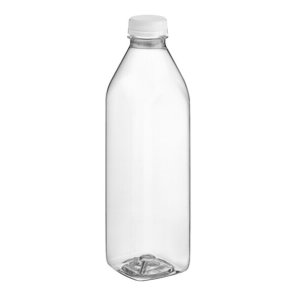A 32 oz. clear plastic square juice bottle with a clear lid.