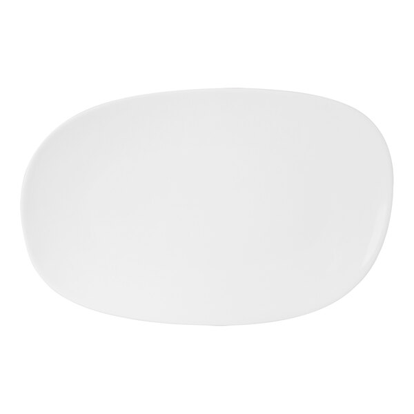 A bright white large oval Varick Bistro plate.