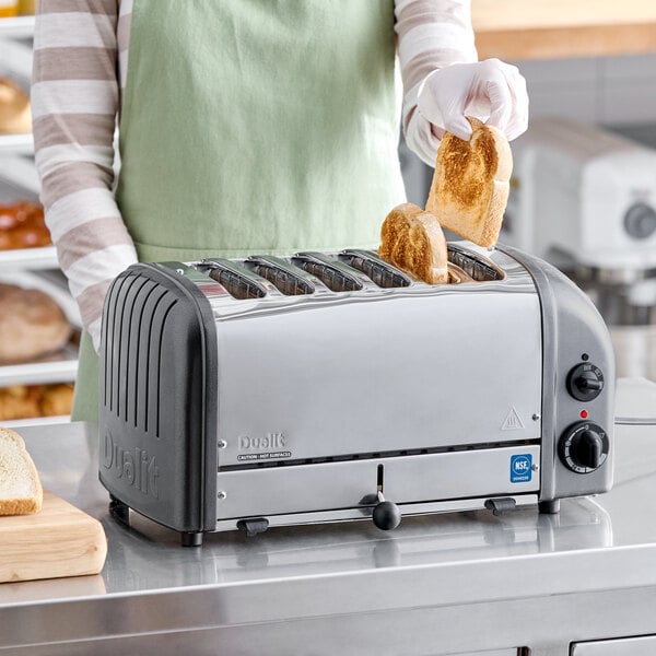 Cadco CTW-6M(220) 6-Slice Standard Toaster with 1" Slots - 220V