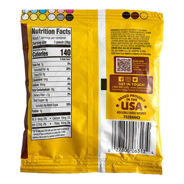 A yellow snack pack of Keebler Fudge Stripes Minis with nutrition facts and contact information on the back.
