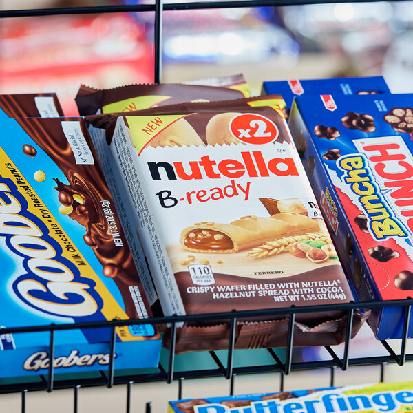 A shelf filled with Nutella B-ready bars.