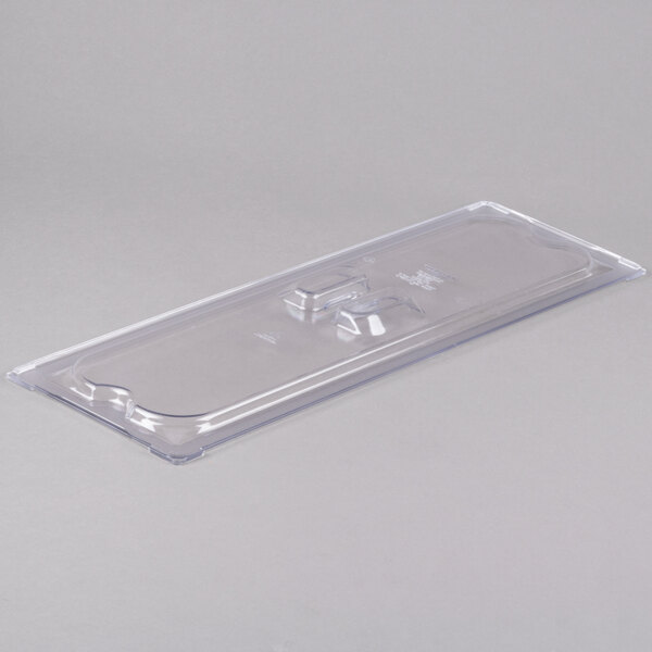 A clear plastic Vollrath Super Pan lid.