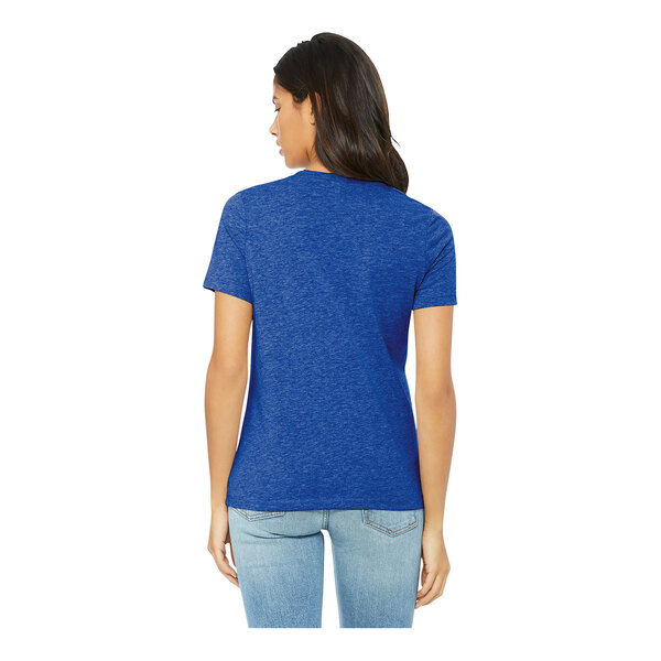 A woman wearing an extra large Bella + Canvas heather true royal short sleeve T-shirt.