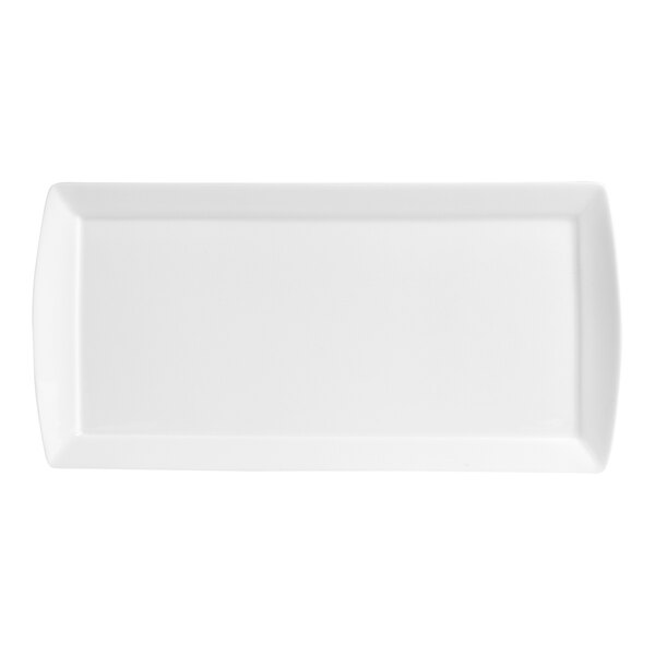 A white rectangular plate with a curved edge and a white border.