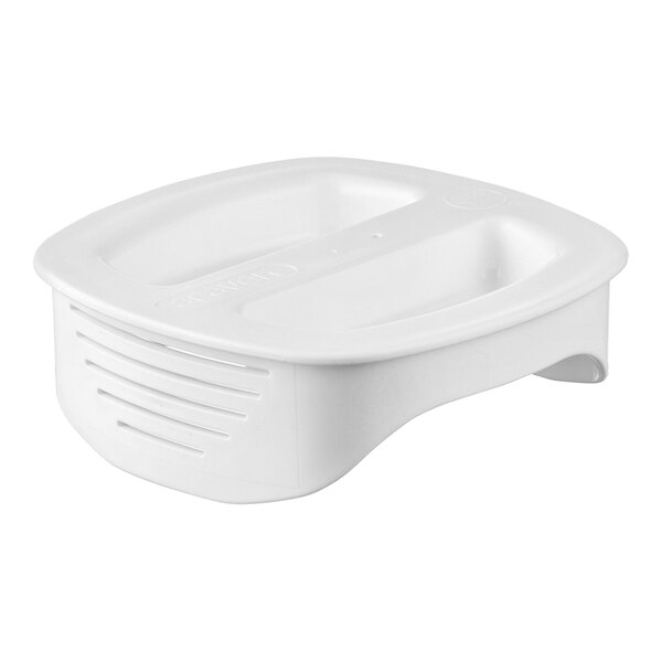 A white plastic lid for an Araven pitcher.