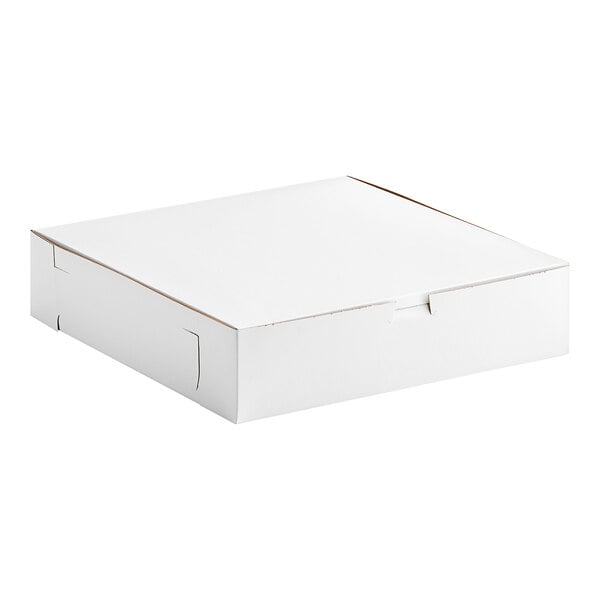 A white Southern Champion bakery box with a lid.