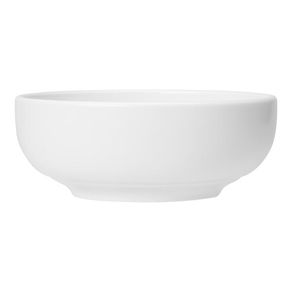 A close up of a Steelite Performance Taste white bowl.