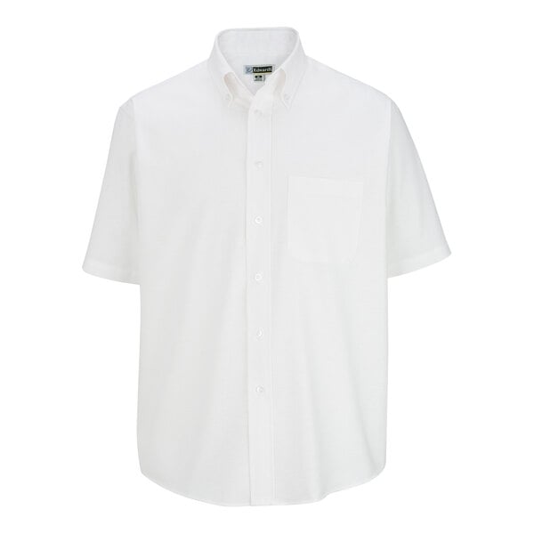 A men's white short sleeve button-up oxford dress shirt with a front pocket.