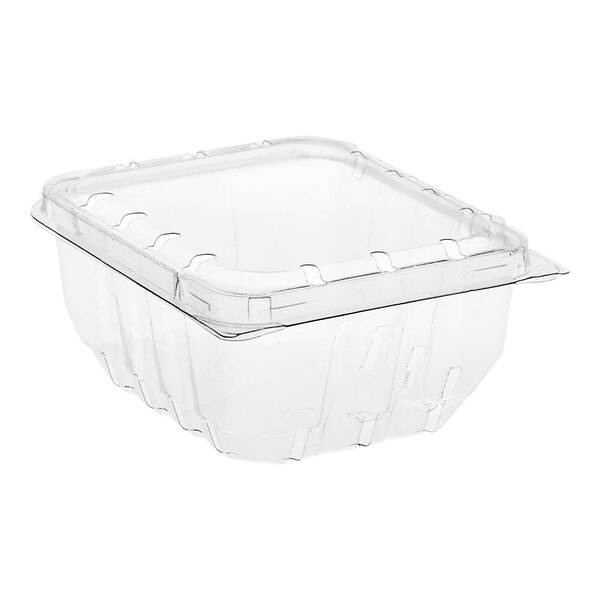 A D&W Fine Pack clear plastic clamshell container with a lid.