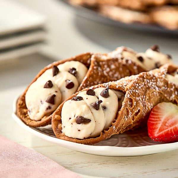 A plate of Seviroli Vertullo cannoli cream filling.