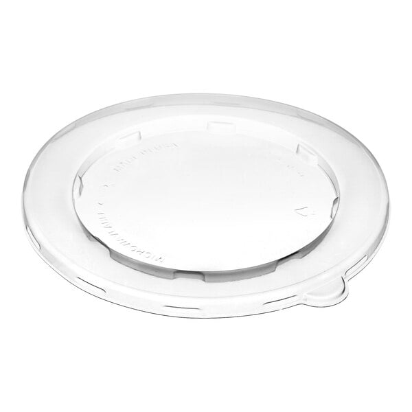 A white round Dart plastic lid with a circular opening.